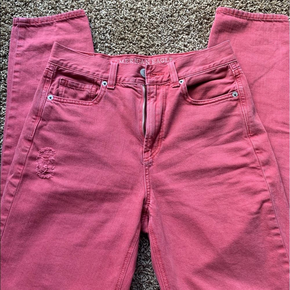 Women’s high waisted American Eagle mom jeans